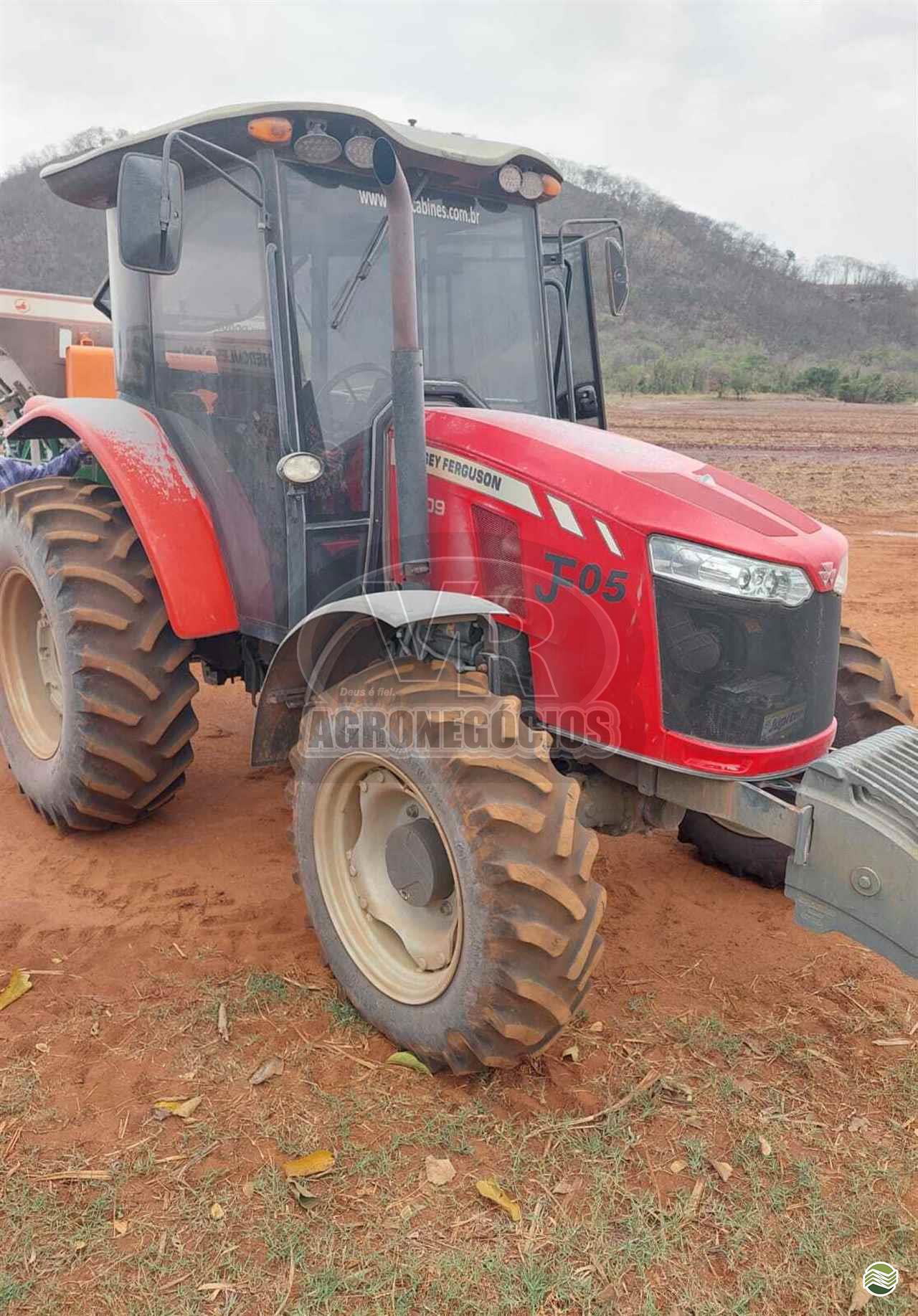 TRATOR MASSEY FERGUSON MF 4709 Tração 4x4 VR Agronegócios ARAXA MINAS GERAIS MG